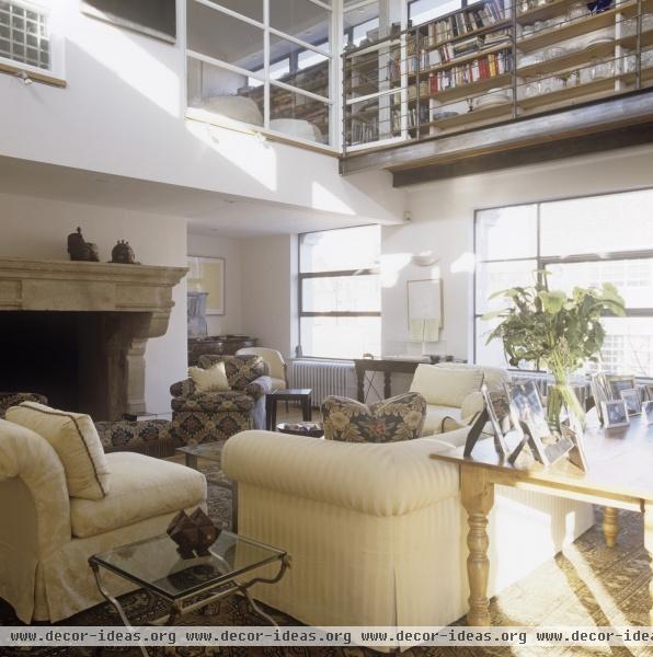 Traditional Living Room