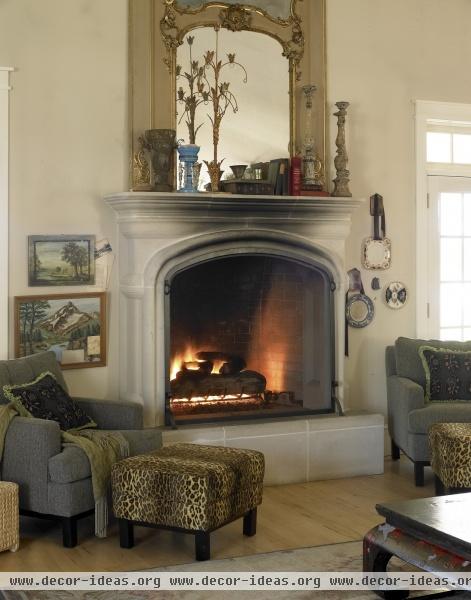 Traditional Living Room