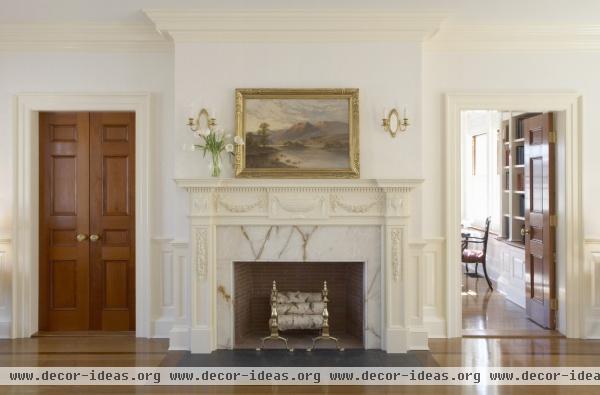 Traditional Living Room