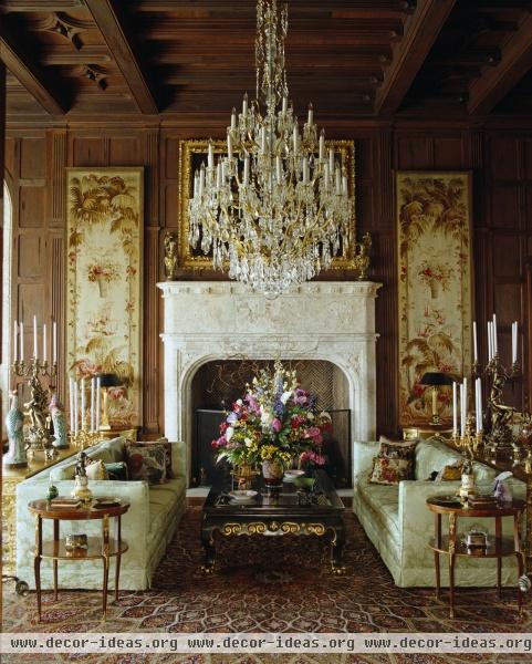 Traditional Living Room