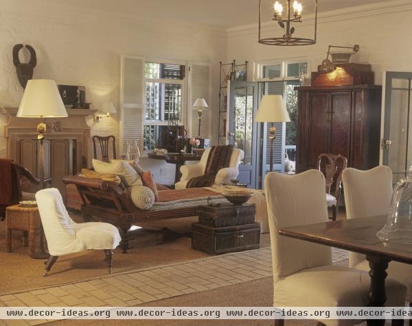 Traditional Living Room