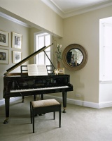 Traditional Living Room