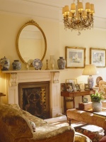 Traditional Living Room