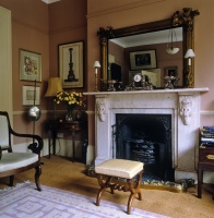 Traditional Living Room