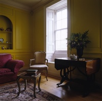 Traditional Living Room