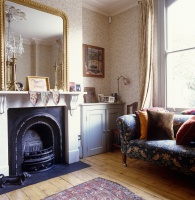 Traditional Living Room