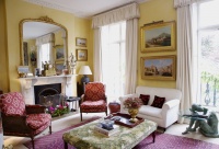 Traditional Living Room