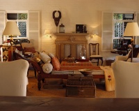 Traditional Living Room