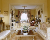 Traditional Living Room