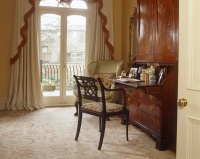 Traditional Living Room