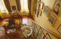 Traditional Living Room