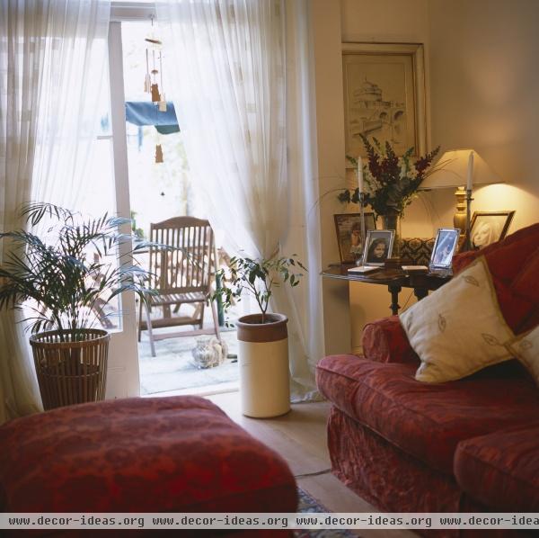 Traditional Living Room