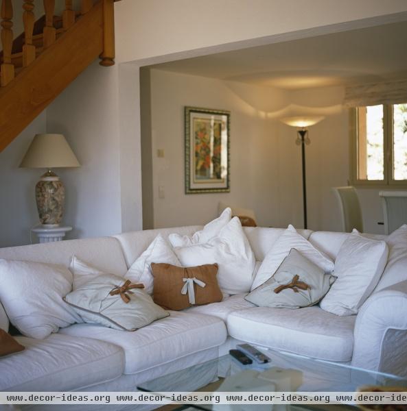 Traditional Living Room