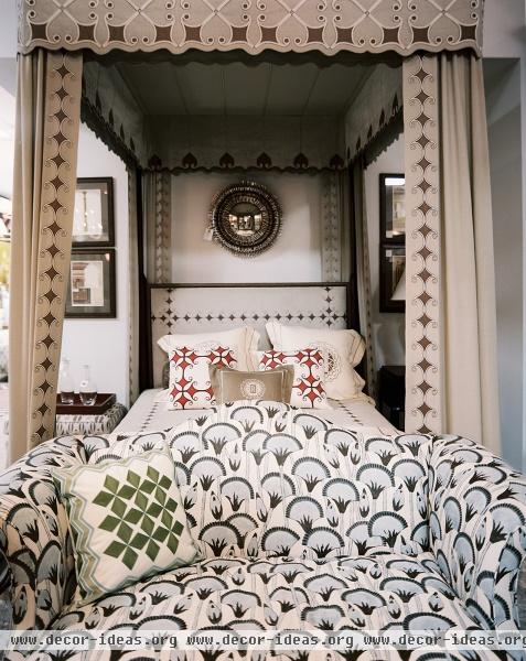 Traditional Bedroom