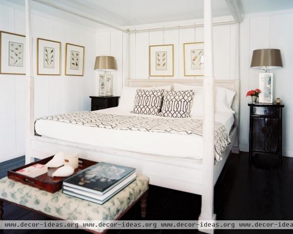 Beach Colonial Tropical Bedroom