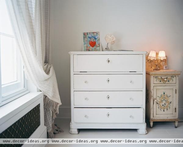 Shabby Chic Vintage Bedroom