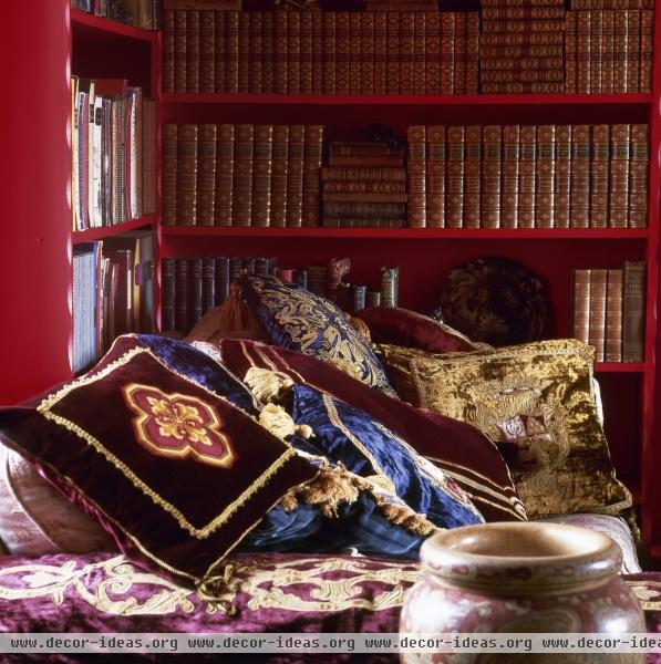 Traditional Bedroom