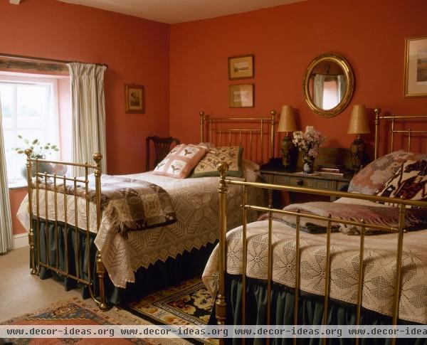 Traditional Bedroom