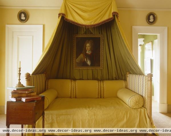 Traditional Bedroom