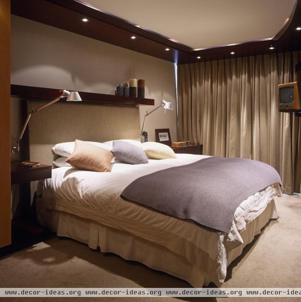 Contemporary Bedroom