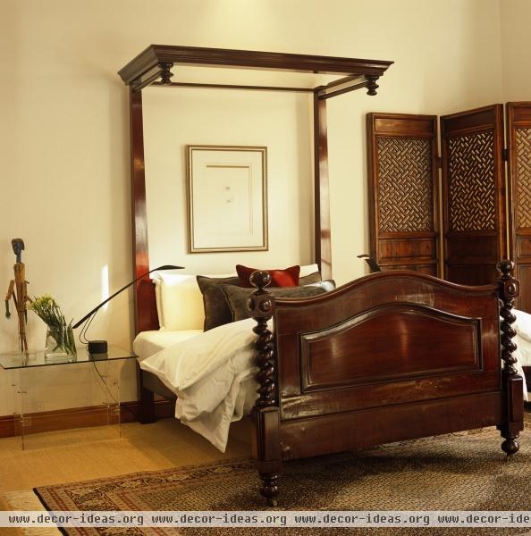 Traditional Bedroom