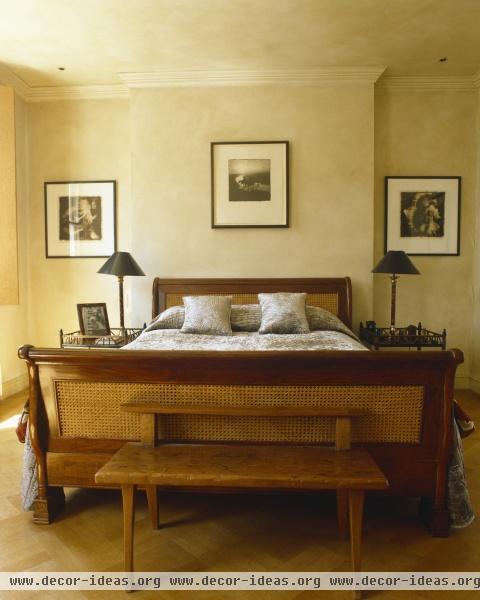 Contemporary Bedroom