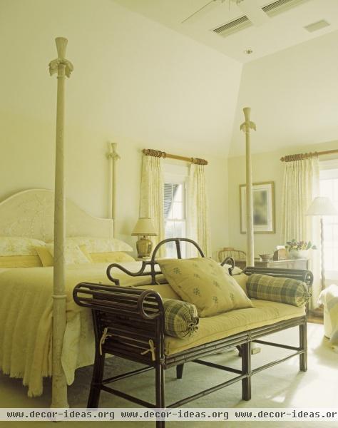 Traditional Bedroom