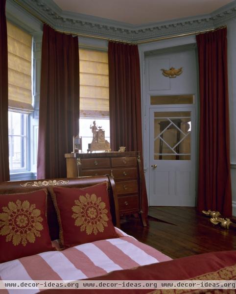 Traditional Bedroom