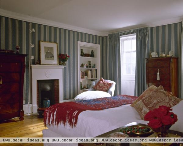 Traditional Bedroom