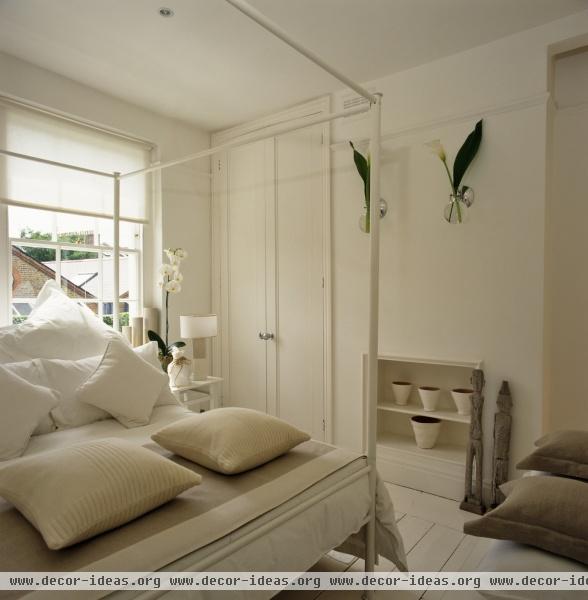 Contemporary Bedroom