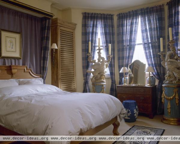 Traditional Bedroom