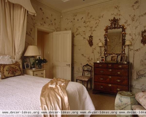 Traditional Bedroom