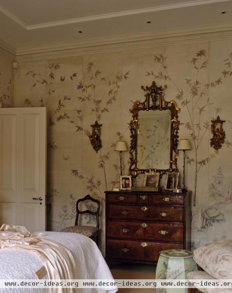 Traditional Bedroom