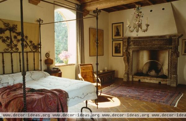 Traditional Bedroom