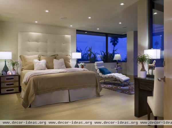 Contemporary Bedroom