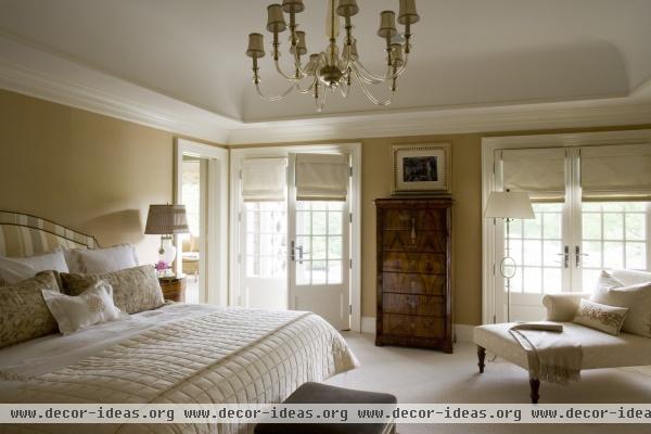 Traditional Bedroom