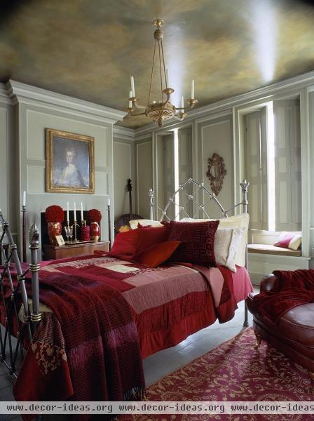 Traditional Bedroom