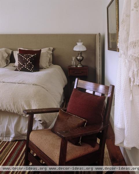 Traditional Bedroom