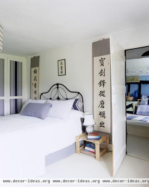 Asian Contemporary Bedroom