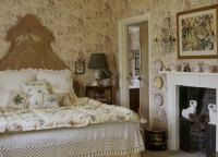 Traditional Bedroom