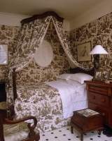 Traditional Bedroom