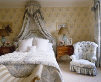 Traditional Bedroom