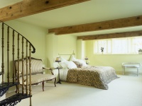 Country Traditional Bedroom