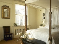 Traditional Bedroom