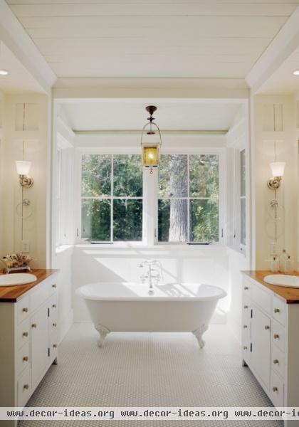 Barn Retreat - traditional - bathroom