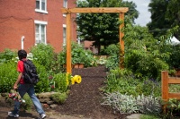 Art, Edibles and Community Make Magic in a Pittsburgh Garden