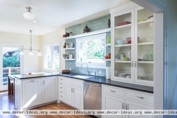 traditional kitchen by Howells Architecture + Design, LLC