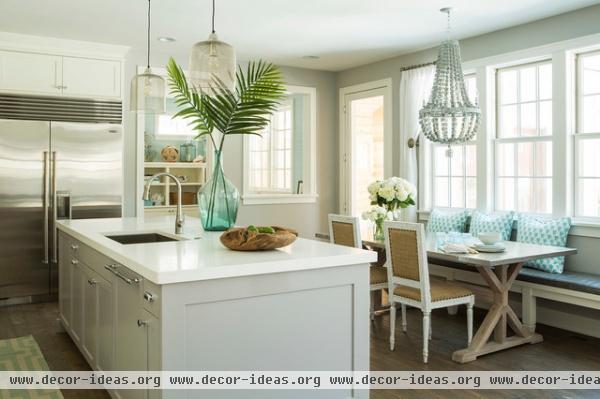 traditional kitchen by Martha O'Hara Interiors