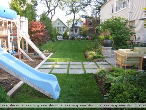 traditional landscape by Heffernan Landscape Design