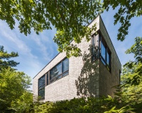 5 Modern Home Exteriors Tell a Texture Story